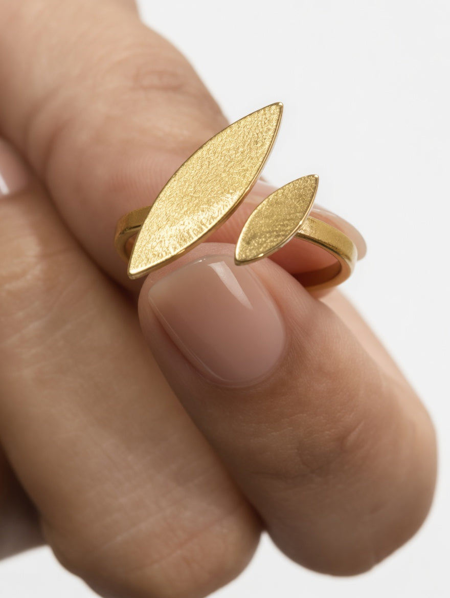 Gold Leafs Ring